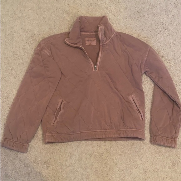 Abercrombie & Fitch Jackets & Blazers - Abercrombie and Fitch quilt quarter zip pullover
